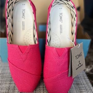 Women’s Canvas Slip on Toms